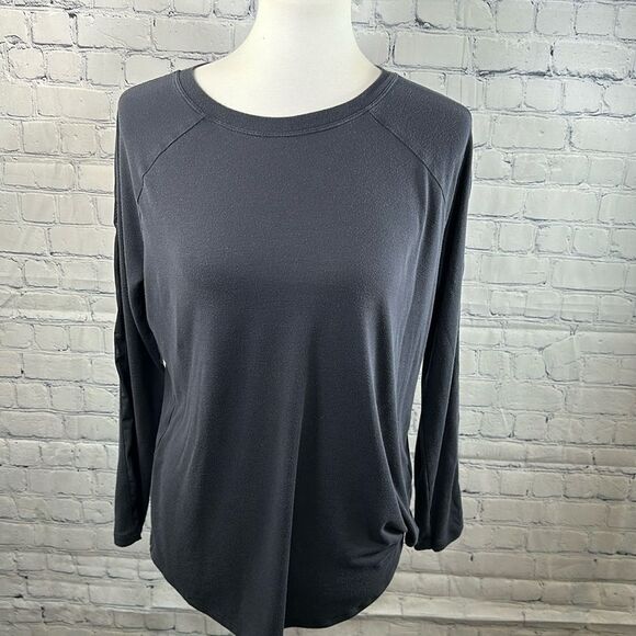 🔵 Athleta Navy Blue Long Sleeve Workout Top - Size Small - Picture 1 of 4